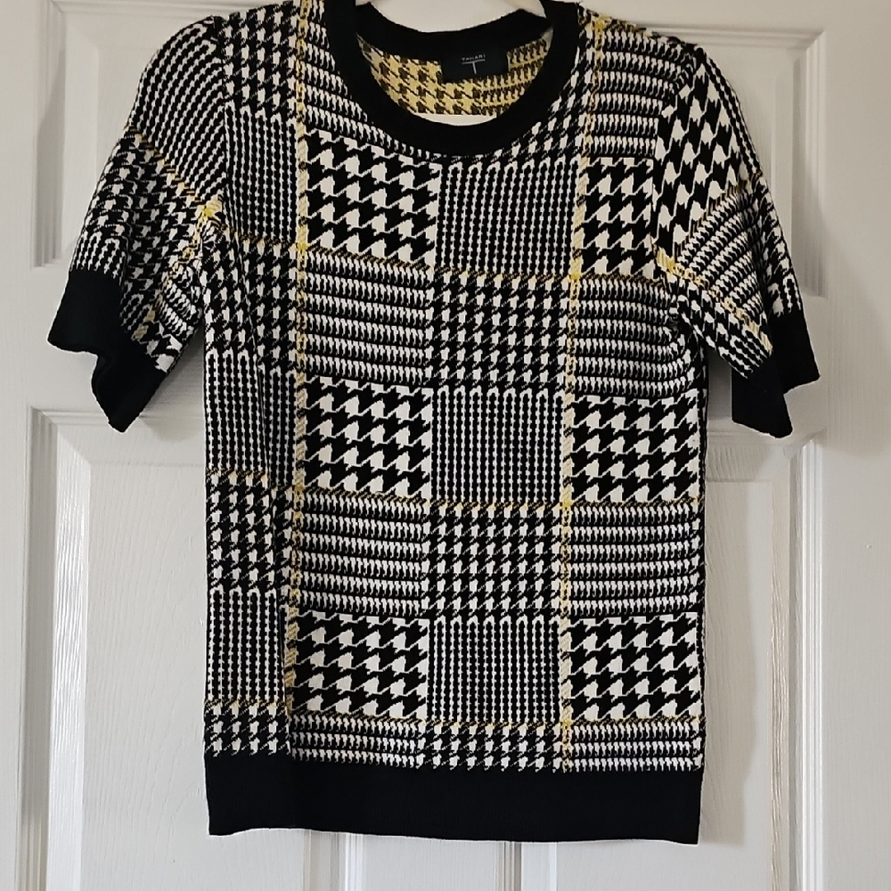 Tahari Womens Short Sleeve Crew Neck Sweater